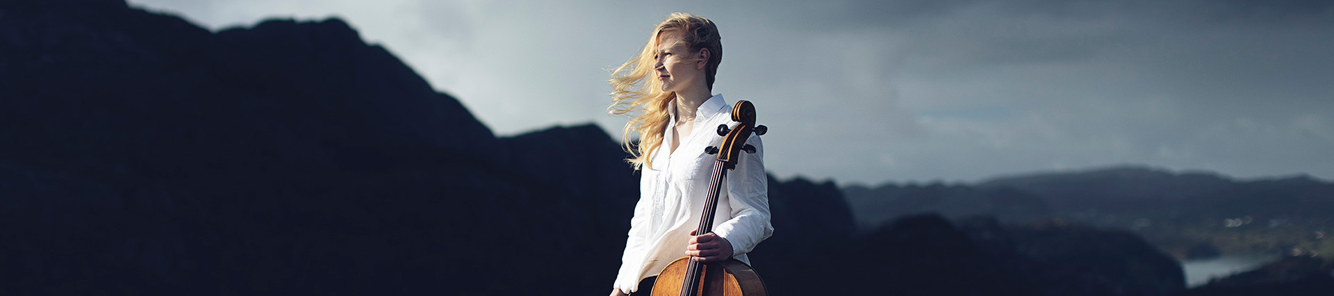 HSO – Chin, Hillborg & Dvorak – Cellokonsert med Amalie Stalheim